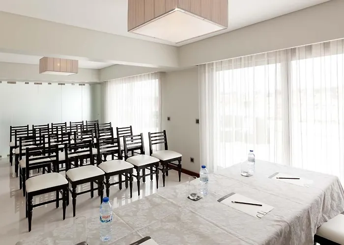 Cardal Hotel